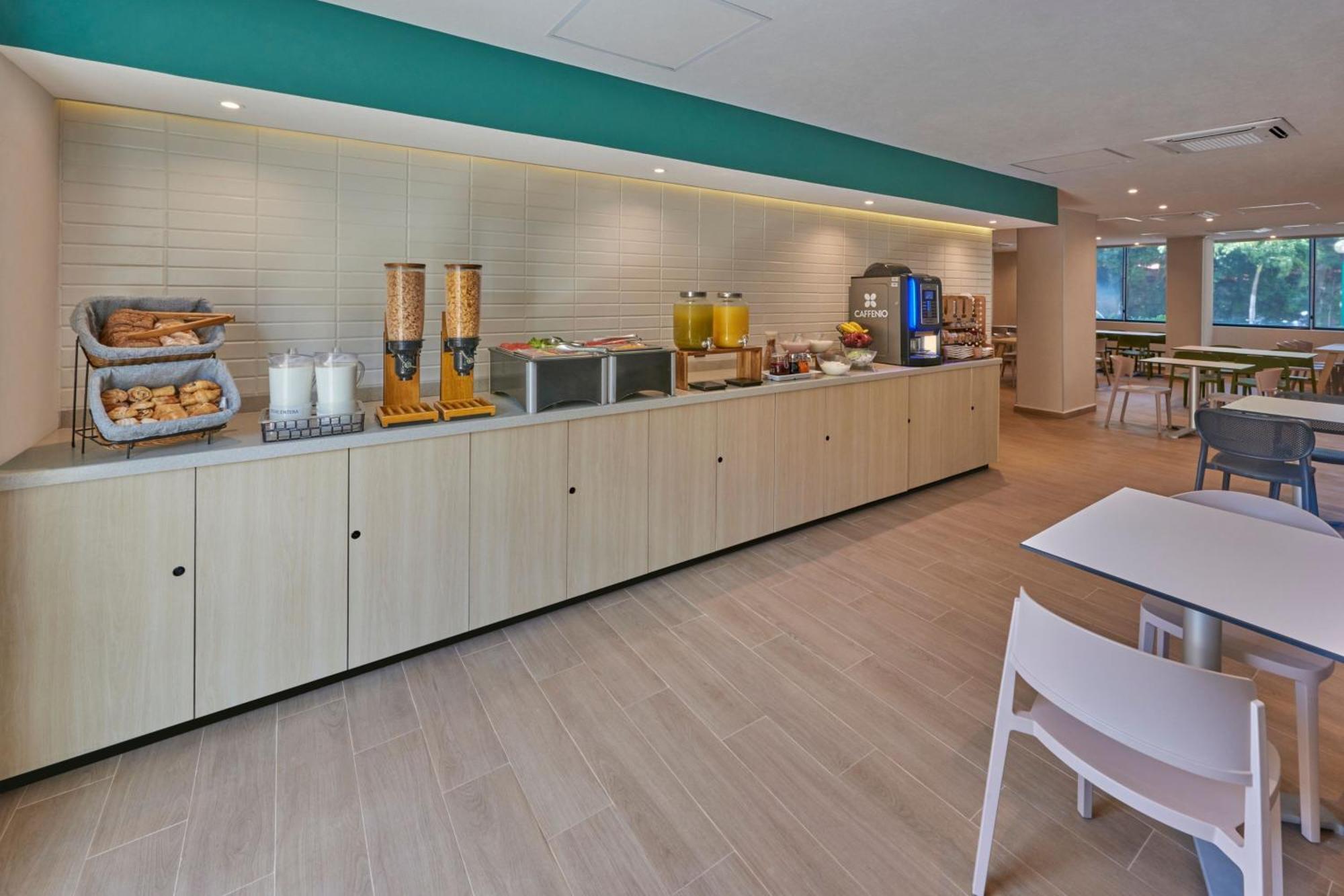 City Express By Marriott Playa Del Carmen Bagian luar foto