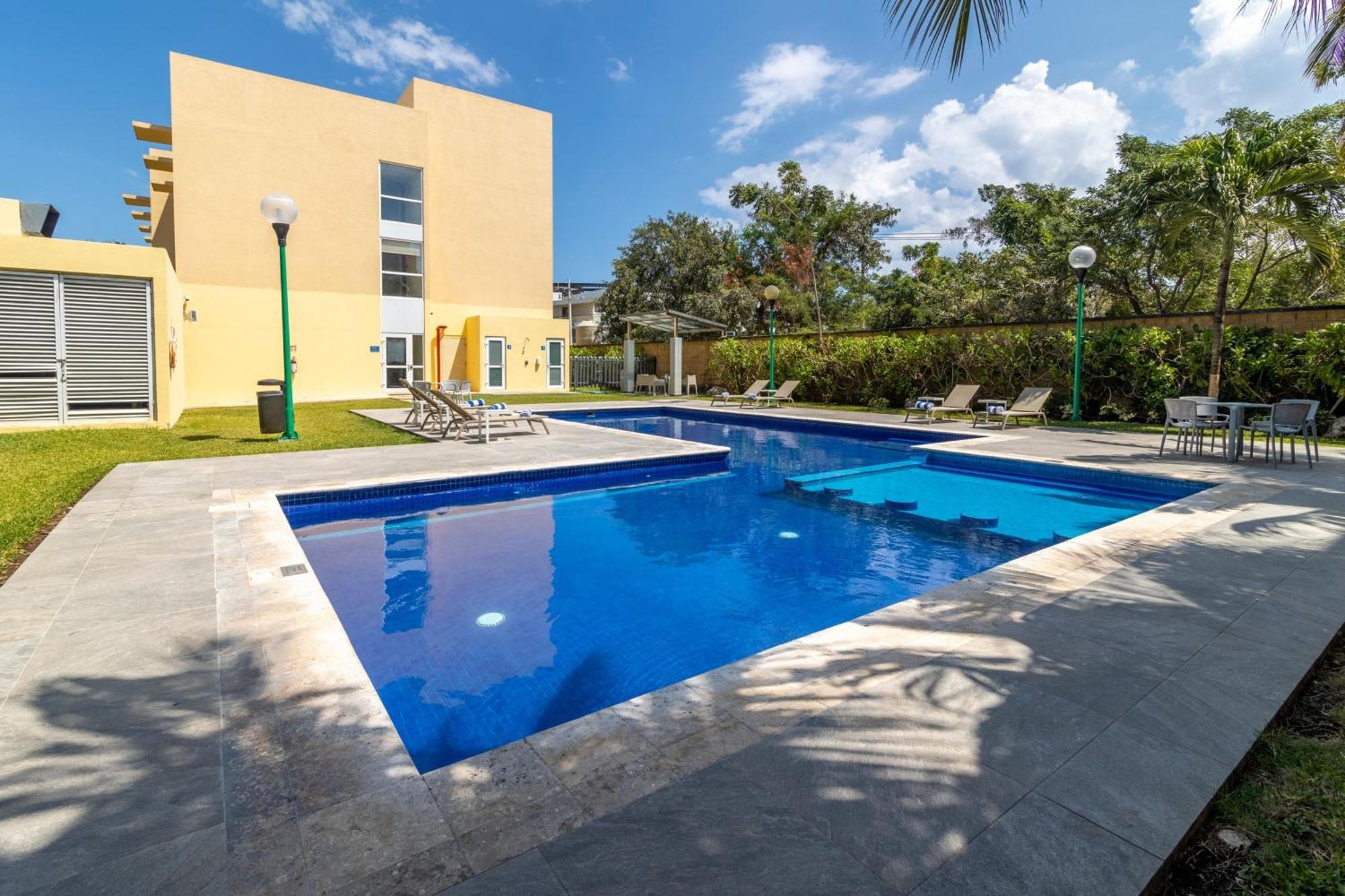 City Express By Marriott Playa Del Carmen Bagian luar foto