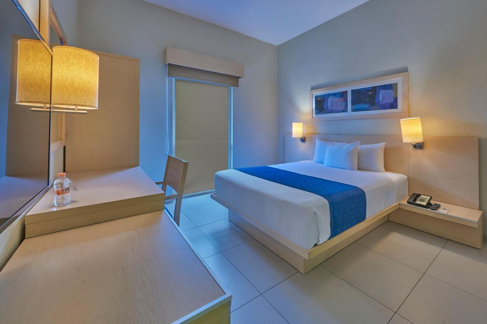City Express By Marriott Playa Del Carmen Bagian luar foto